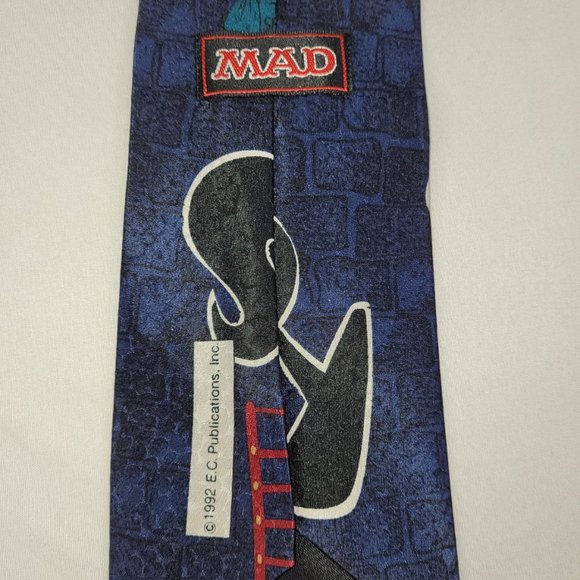Mad Magazine 1992 Vintage Neck Tie Spy VS Spy - Picture 2 of 2